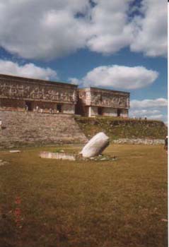 uxmal4